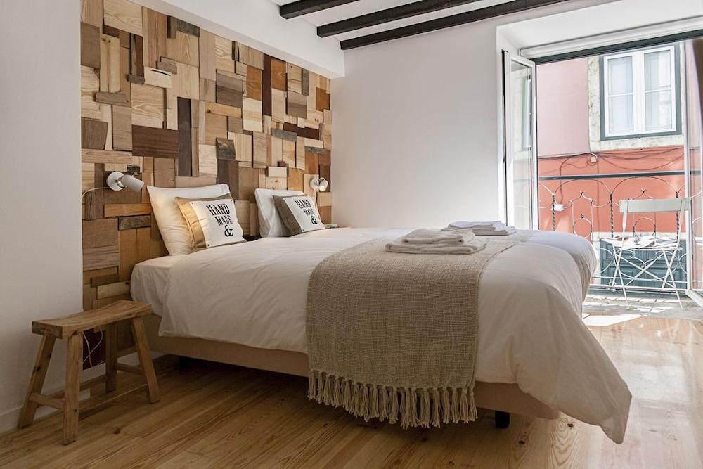 Bairro Alto Studio Apartments - By Lu Holidays ลิสบอน ภายนอก รูปภาพ
